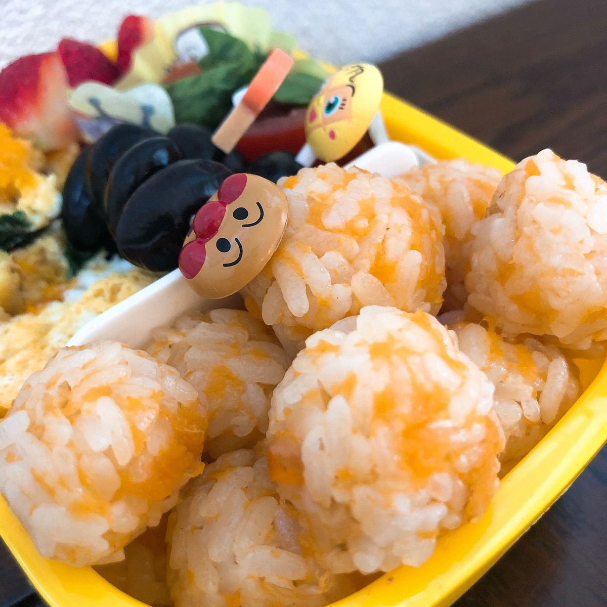 栄養満点幼児食 キャロットおかかおむすび レシピ 作り方 By ぺこまるる 楽天レシピ 栄養満点幼児食 キャロットおかかおむすび レシピ 作り方 By ぺこまるる 楽天レシピ